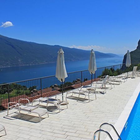 La Quiete 58 Maisonette Lake View By Gardadomusmea Pieve  エクステリア 写真